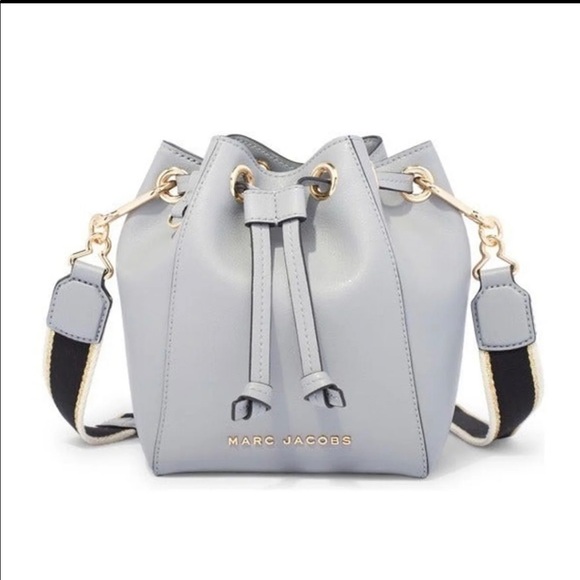 Marc Jacobs Handbags - 🔥 Sale! Marc Jacobs Grey Leather Drawstring Bucket Bag NWT Woven Strap